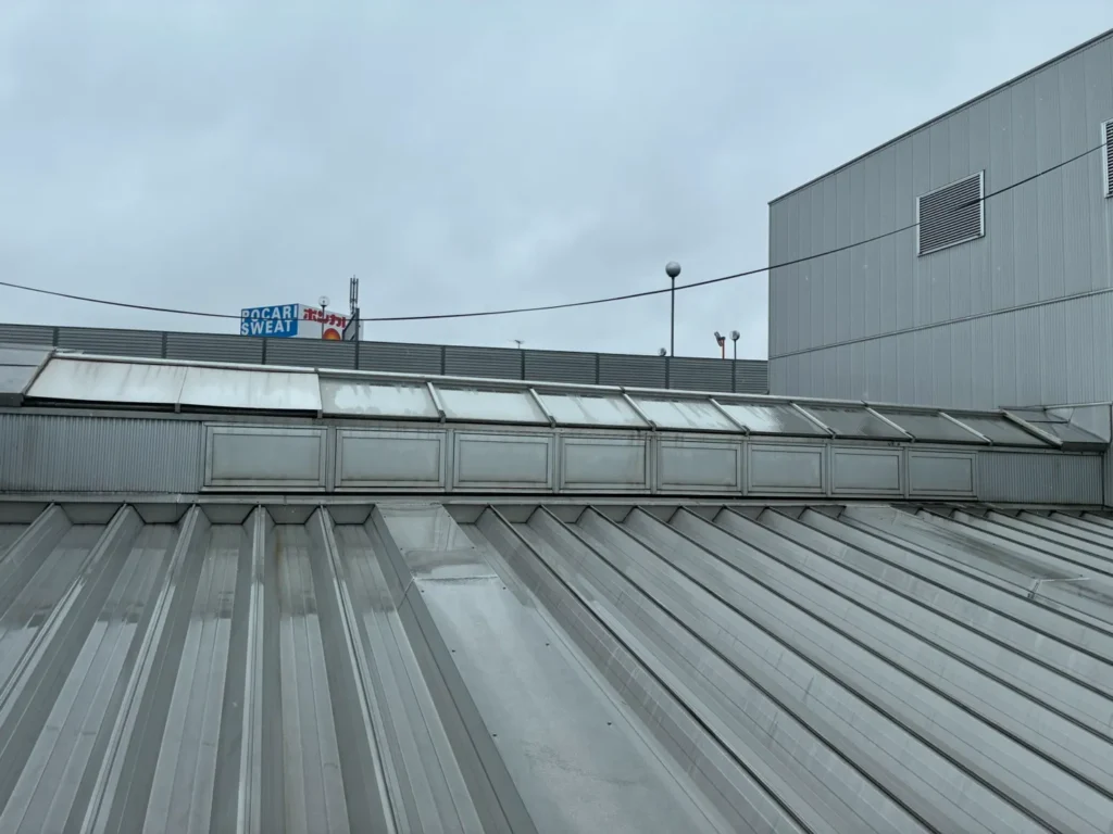 リッチランドでパチンコ3台停止、、原因は天井の雨漏り