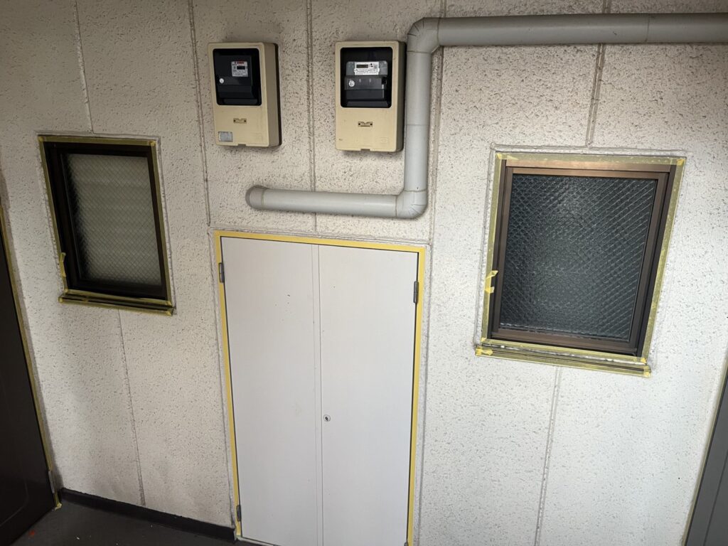 【東京都東村山市案件】ALCシーリング増し打ち工事の現場写真